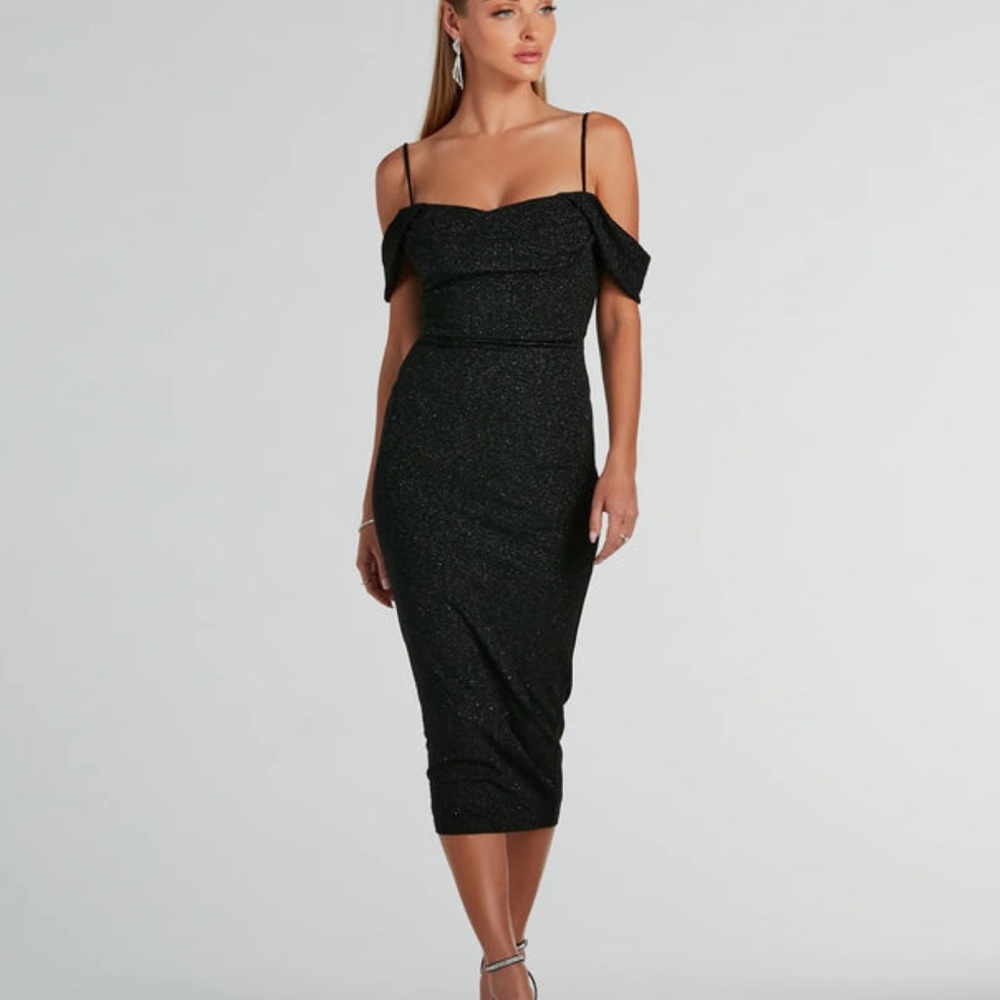 Windsor Glitter Black Off-Shoulder Dress